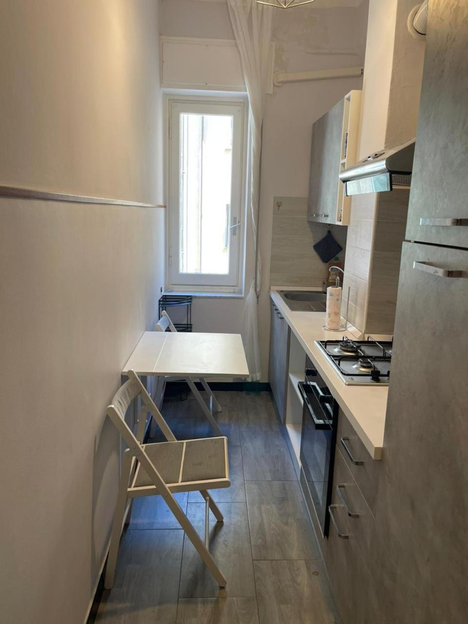 Molo Apartament Genova Eksteriør billede